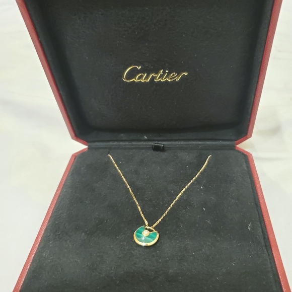 Necklace - Picture 1 of 2